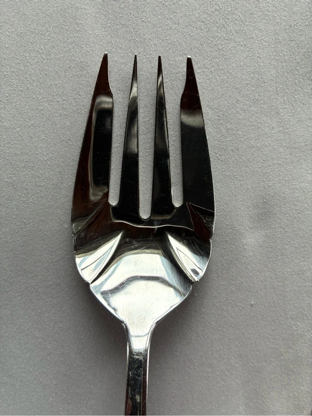 Reed & Barton Crest Serving Fork & Master Butter Knife Set Stainless